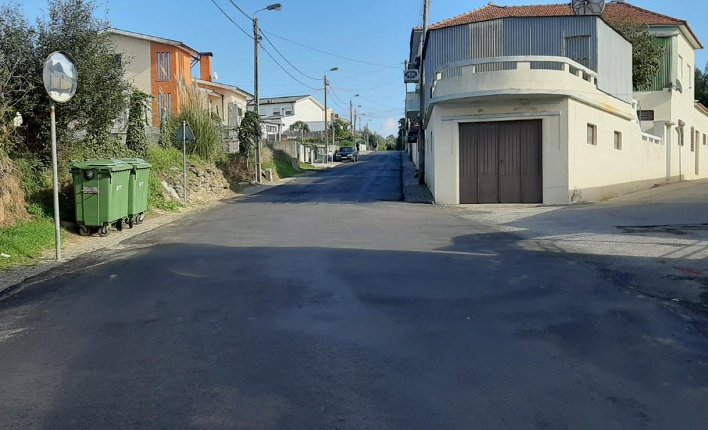 Concluídas as obras de pavimentação de várias ruas em Paramos #12